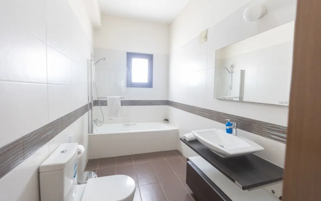 Protaras Holiday Villa Pa7 Private 7 Bedroom Villa