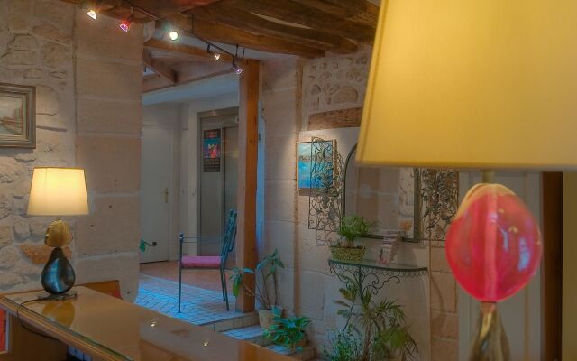 Hotel Les Rives De Notre Dame