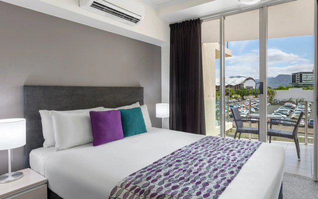Park Regis City Quays