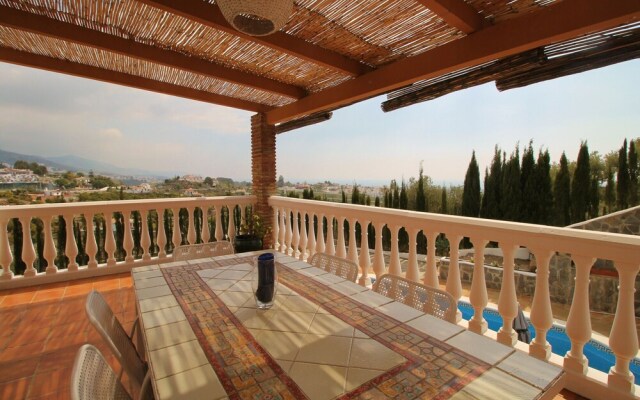 1055 Villa Cerrillo