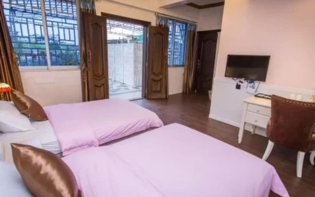 Chaozhou Two Wood Hostel