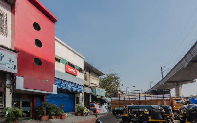 OYO 8311 Hotel Galaxy Residency
