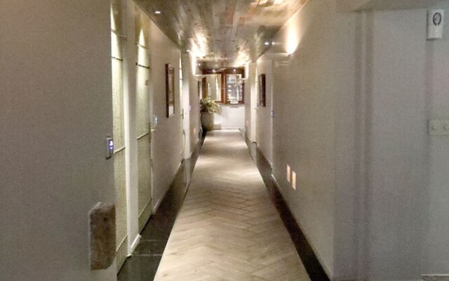 Odyssey Motel