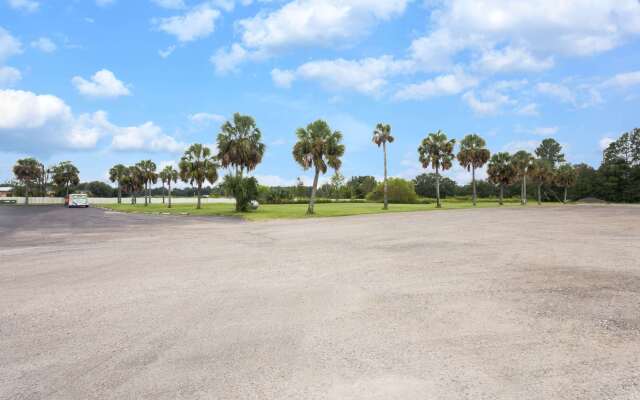 Super 8 by Wyndham Madison