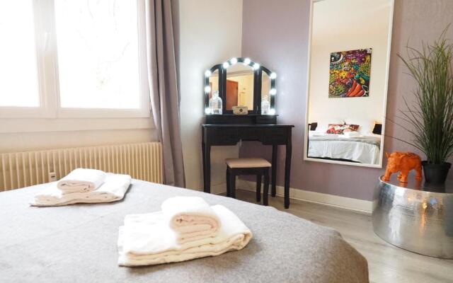 NOUVEAUTE 2022: Appartement face aux Thermes CALLOU avec Parking