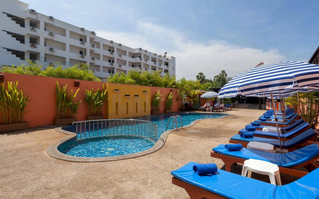 Kata Silver Sand Hotel