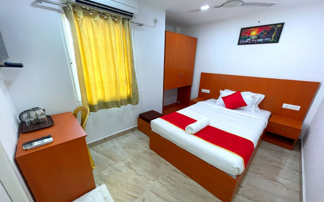 K11 Express - Opp Express Avenue