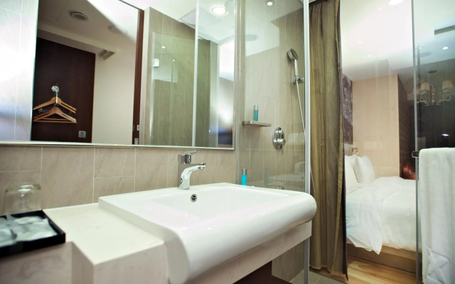 FX Hotel Tainan MinSheng Road Branch