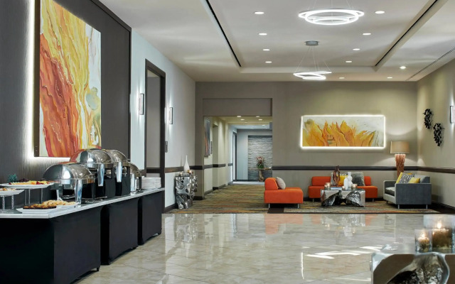 Renaissance Chicago Glenview Suites Hotel