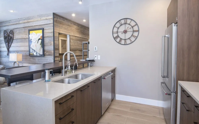 Sun Vail 14a 3 Bedroom Condo by RedAwning
