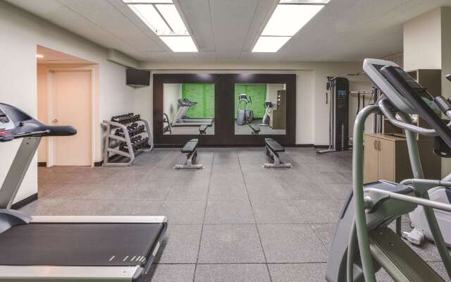 La Quinta Inn & Suites by Wyndham Philadelphia Airport