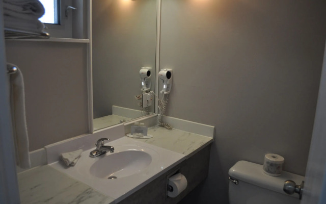 Travelodge by Wyndham Langley