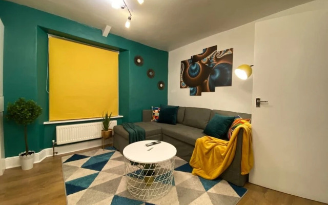 Plymouth, Devon City Centre Oasis - Your Riad