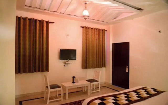 Hotel Dior Near Jal Mahal, Jaipur