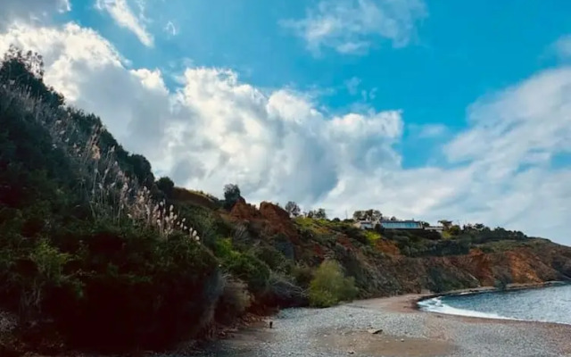 Secluded Oasis With Stunning Views Private Beach