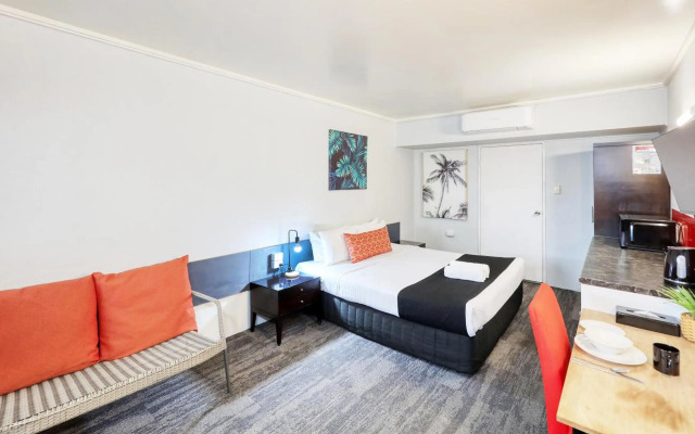 Tropical Gate Motor Inn