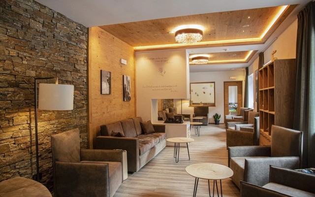 Chalet Aster
