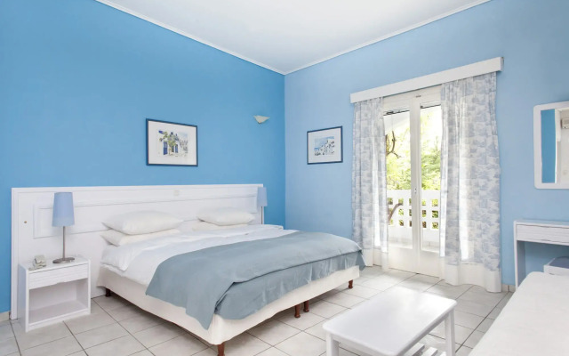Daphne's Club Hotel Apartments
