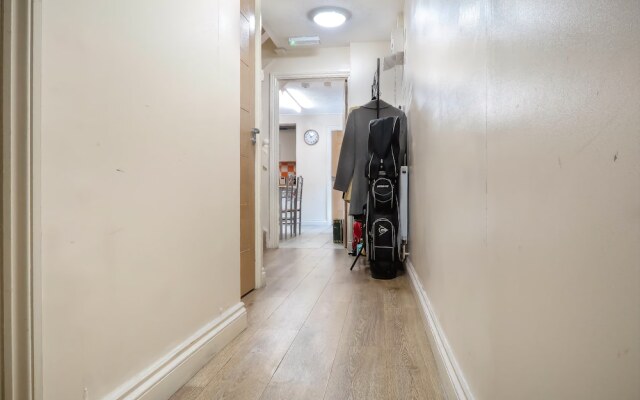 Saltwell Street Deluxe En Suite Room
