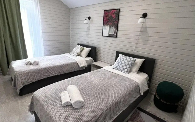 Sreda Green Lounge (Barnhouse 364)