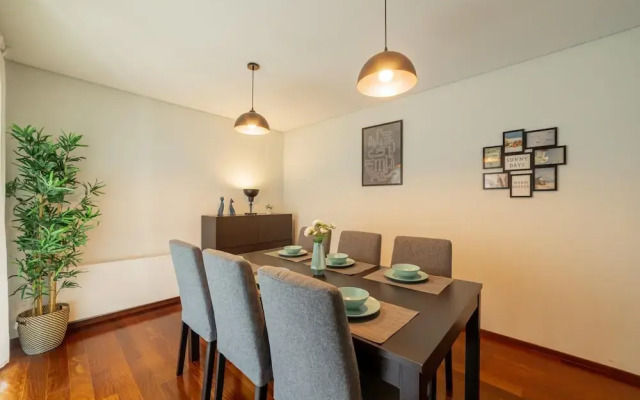 Modern Cedofeita by Homing