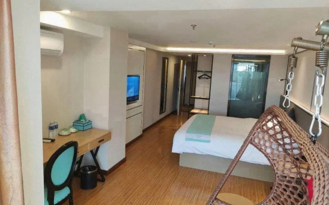 Xana Lite Beijing Shunyi Fengbo Metro Station