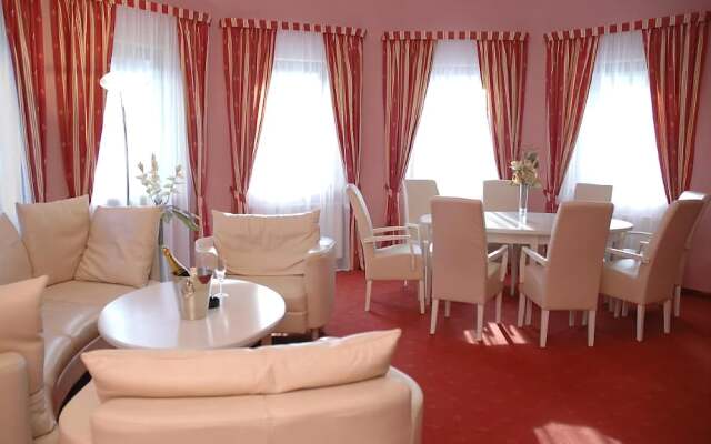 Hotel Hradna Brana