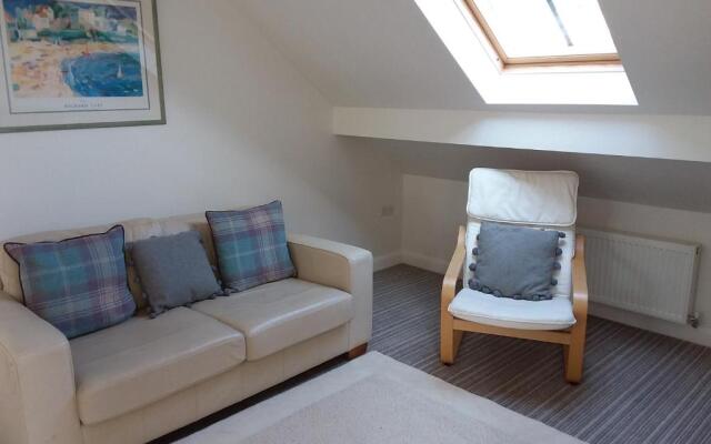 Kneese Loft