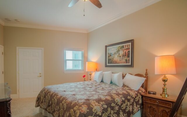 Legacy I 1306 Penthouse