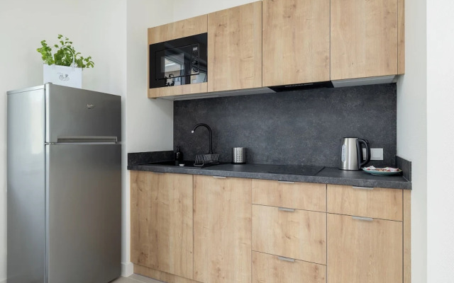 Dabki Apartment By the Beach by Renters