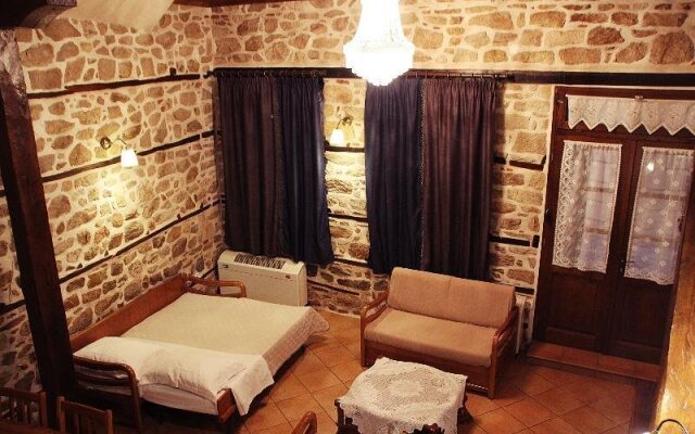 Aristotelis Guest Houses