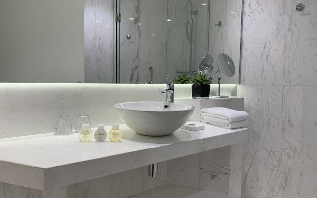 MONDRIAN Luxury Suites & Apartments Krakow Old Town