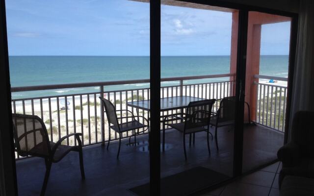 Chateaux 309 Apartment