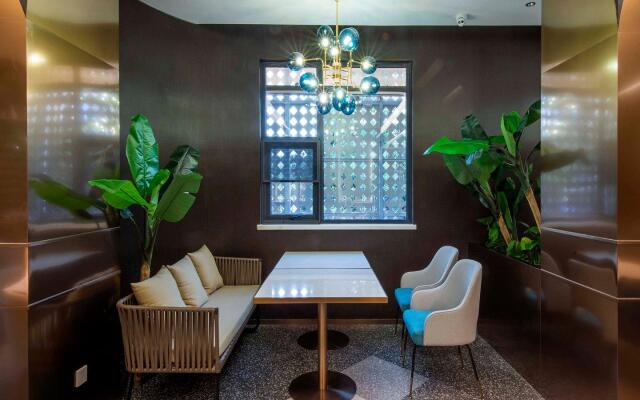 Orange Hotel Select Kunming Nanping Street