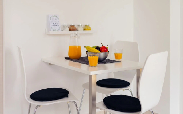 Rooms & apartments Karlo