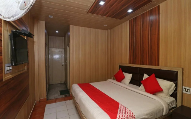 Hotel Kings by OYO