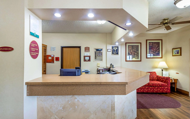 Quality Inn Sheboygan North I-43
