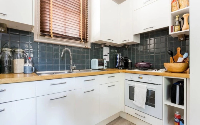 Delightful 2 bed Garden Flat in Shepherd's Bush