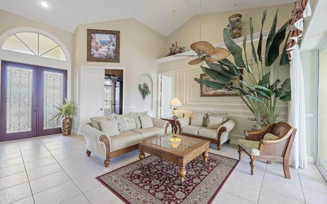 Large Waterfront Home With All-day sun on Pool