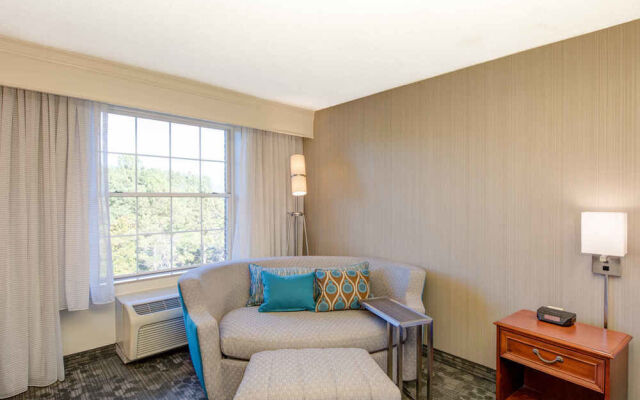 Courtyard Chapel Hill