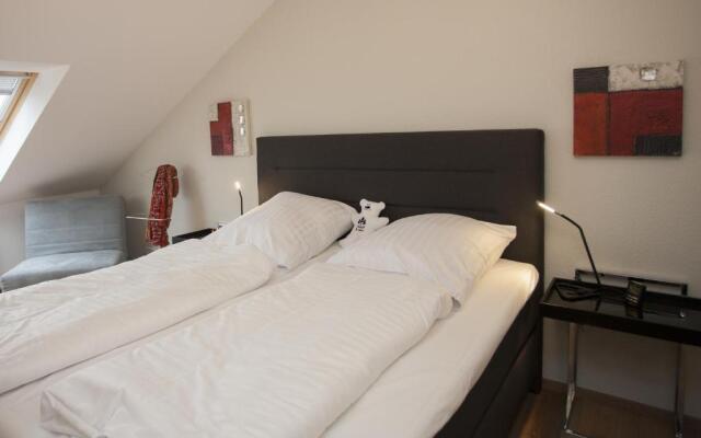 Schanzenstraße 15-R