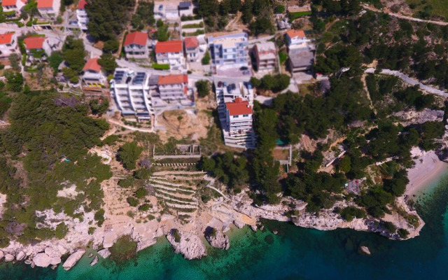Citybreak Apartman With Private Beach Near Split