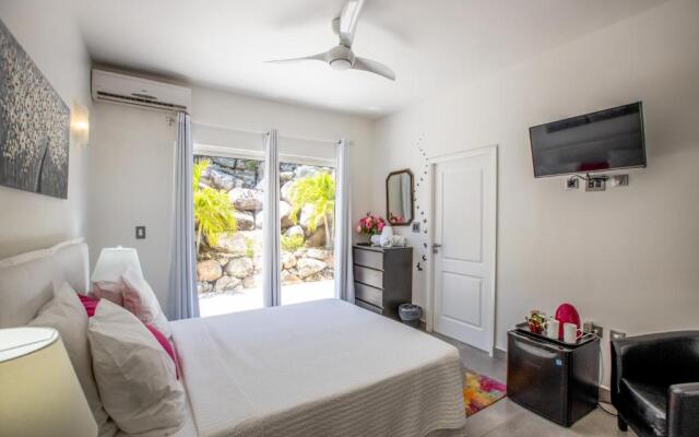 5 Bedrooms Villa Bel Amour, luxury and awesome sea view - SXM