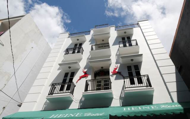 hotelImage