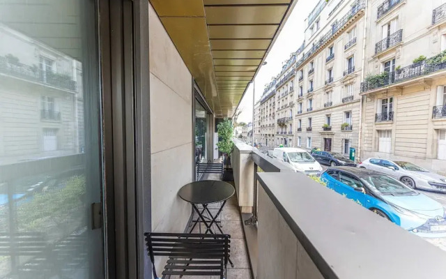 Cozy Apartment ac. Balcony - 1br/4p - Eiffel Tower