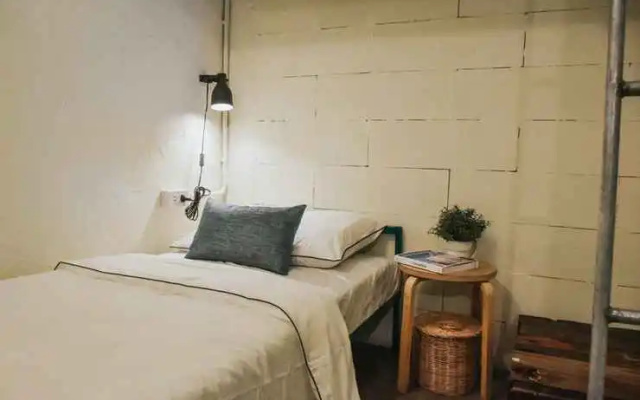 Lhong Lay House