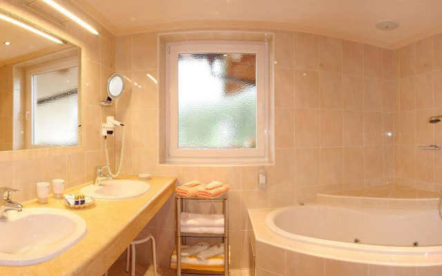 Alpenhotel Karwendel - Adults Only