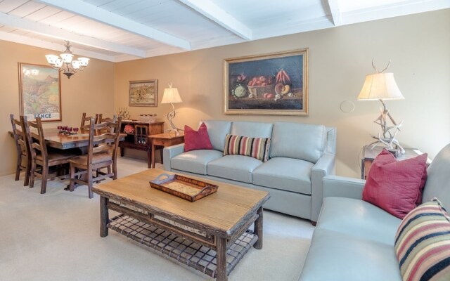 Atelier 1045 - 2 Br Condo