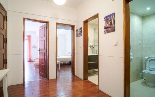 Flores Terrace Apartment