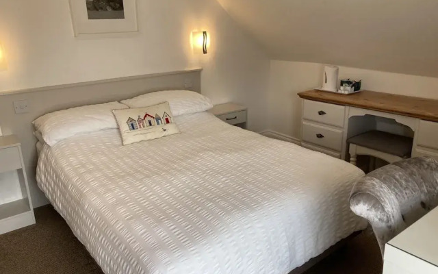 Summer Breeze Guest House